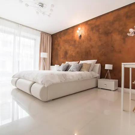 Art Nad Olawa فروتسواف